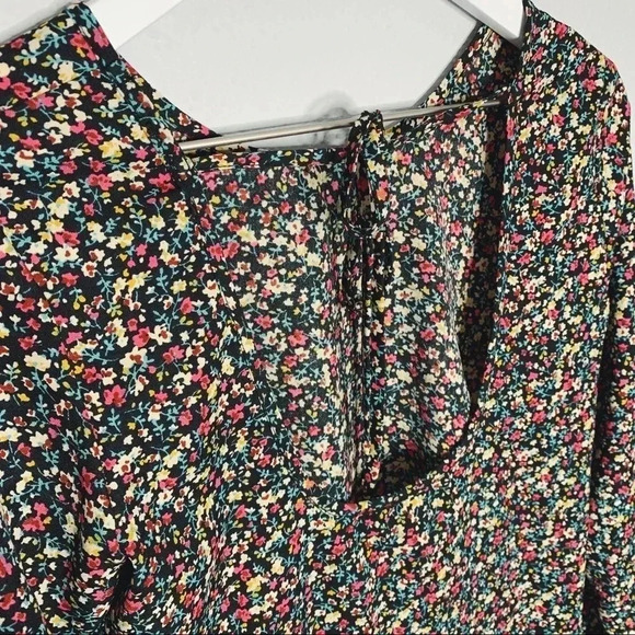 Band of Gypsies Floral Tie-Back Dress - Picture 4 of 7